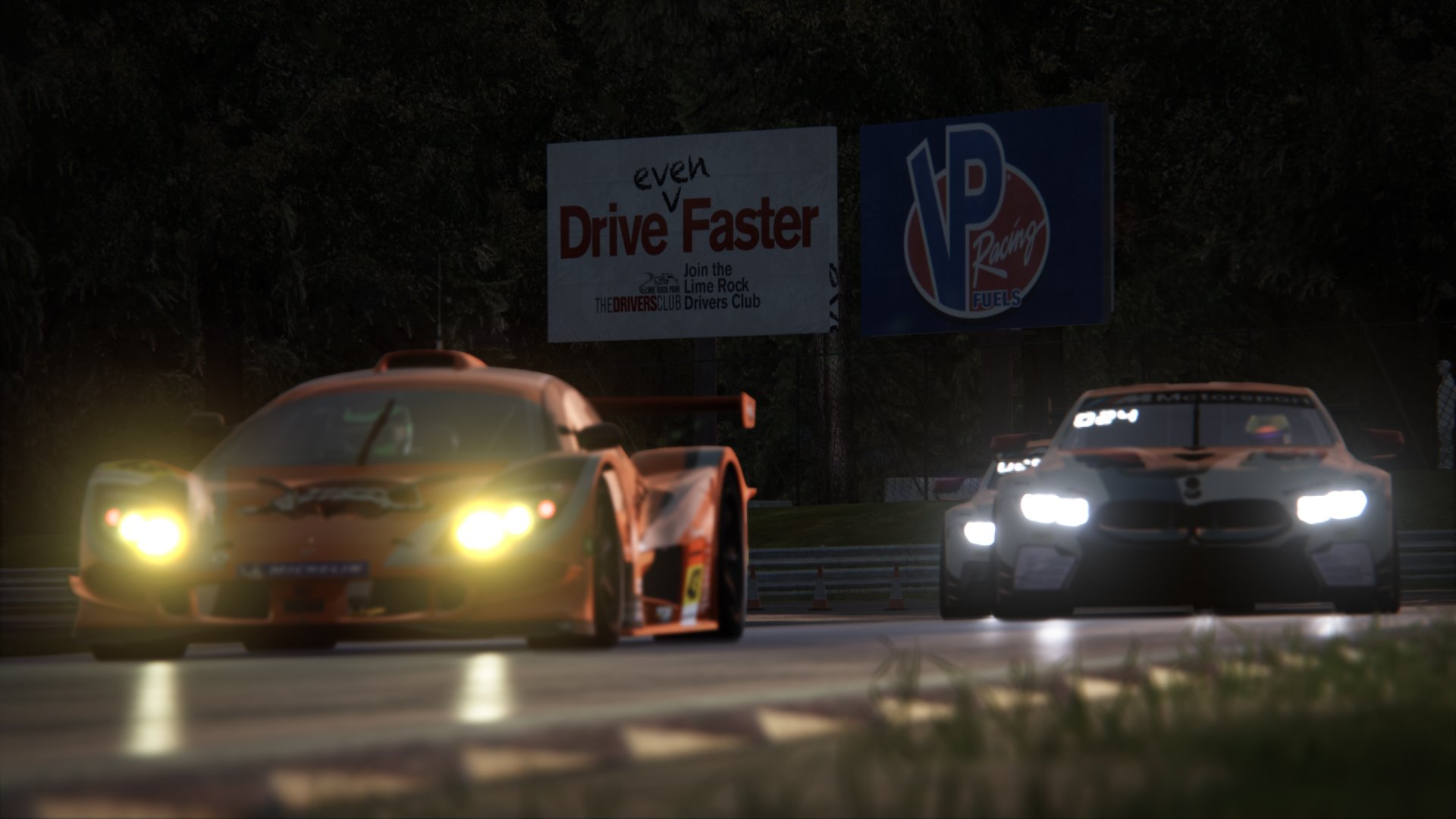 “足球+文化+旅游”多产业深度融合成为行业亮点，助推地方经济发展