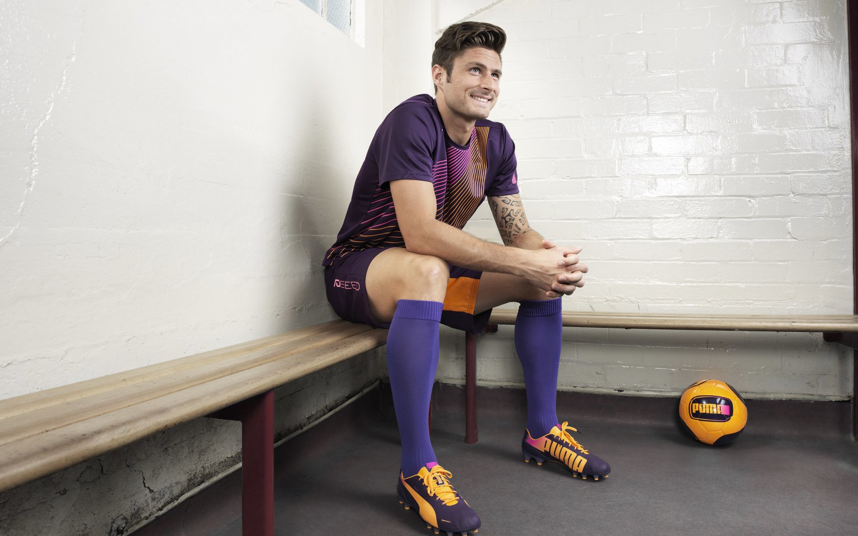 震撼电竞解说直播间播放量破纪录，电竞解说在现场