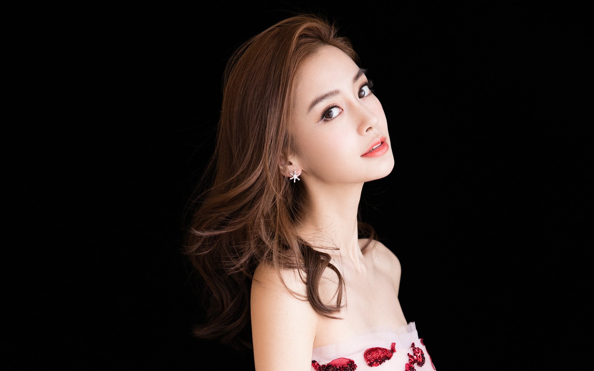 九游官网下载电脑版-美洲杯明星盛宴：个人技术震撼全场，美洲杯选手